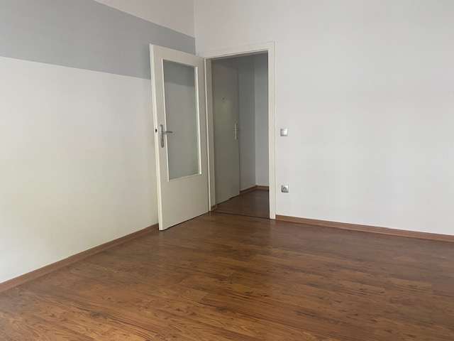 Etagenwohnung Krefeld - 1 Zimmer, 30 m&sup2;, 400&euro; | Angebot:26568466