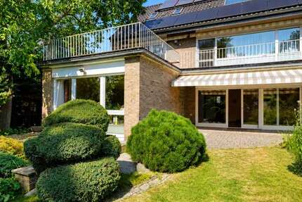 Haus Krefeld Bockum - 9 Zimmer, 195 m&sup2;, 785.000&euro; | Angebot:27030877