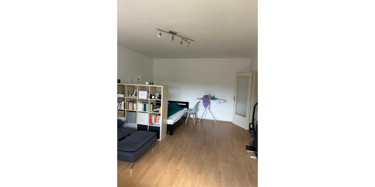 Etagenwohnung Essen Stadtbezirk VIII - 1 Zimmer, 40 m&sup2;, 790&euro; | Angebot:25861329