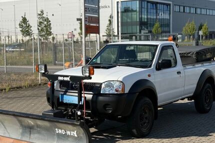 Nissan Navara 98.000 km 10.000 &euro; Bottrop 46238