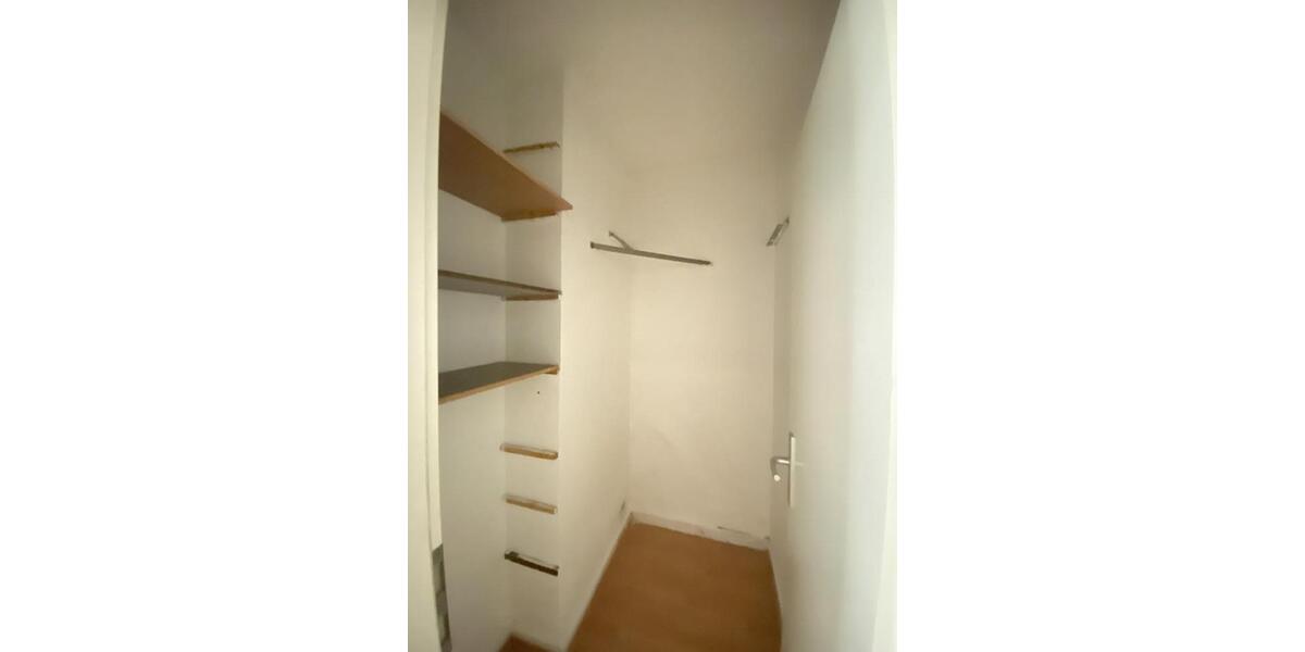 Etagenwohnung Solingen - 3 Zimmer, 74 m&sup2;, 779&euro; | Angebot:24489862