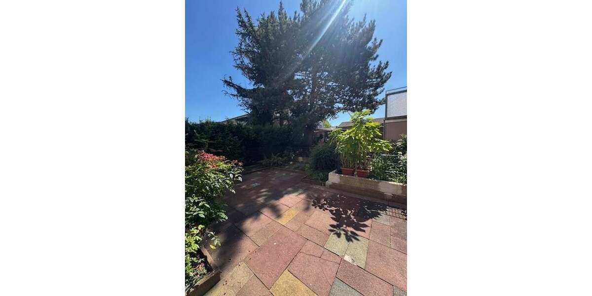 Etagenwohnung Duisburg Duisburg-Mitte - 1 Zimmer, 31 m&sup2;, 275&euro; | Angebot:27213530