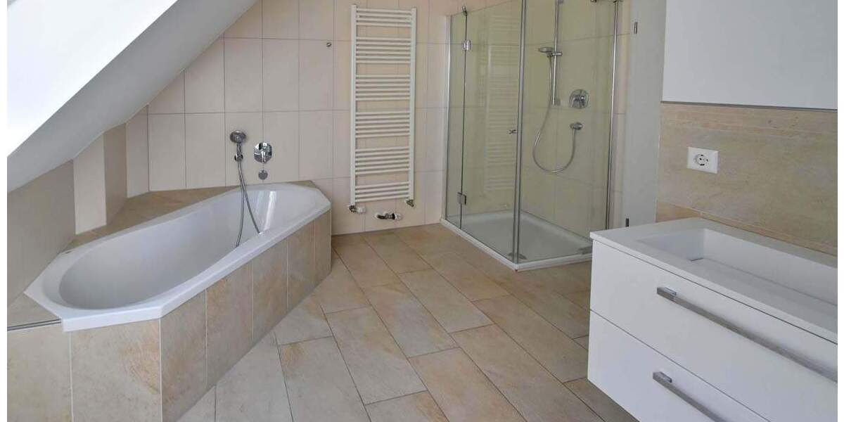 Einfamilienhaus Ratingen Hösel - 7 Zimmer, 202 m&sup2;, 1.250.000&euro; | Angebot:25663256