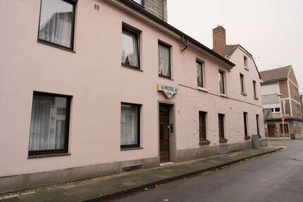 Haus Krefeld Hüls - 10 Zimmer, 160 m&sup2;, 360.000&euro; | Angebot:23668906