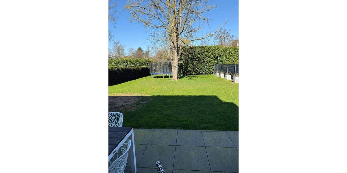 Doppelhaushälfte Meerbusch Büderich - 6 Zimmer, 242 m&sup2;, 8.500&euro; | Angebot:25997535