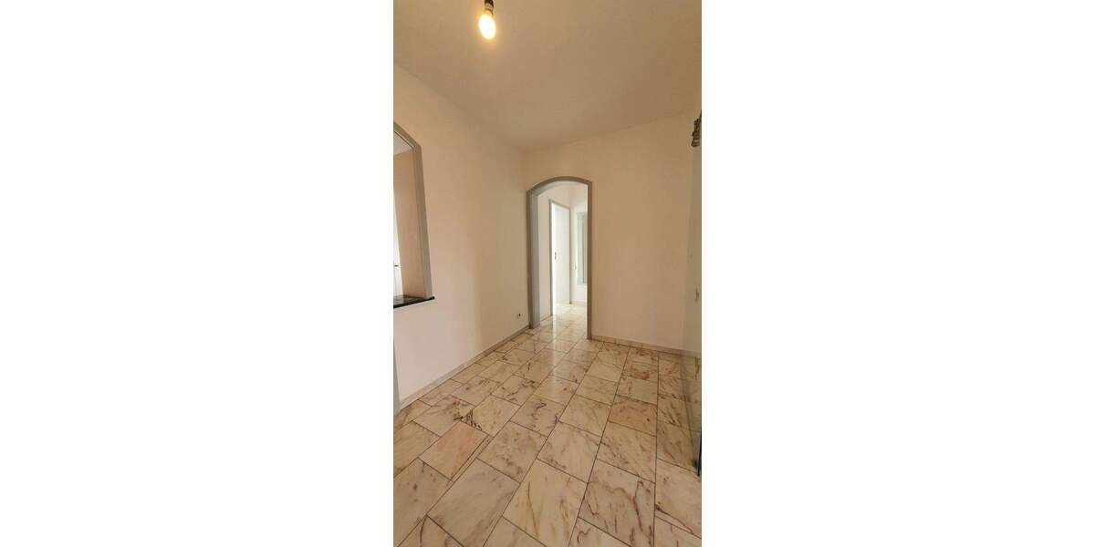 Etagenwohnung Duisburg Rahm - 4 Zimmer, 130 m&sup2;, 1.695&euro; | Angebot:25854102