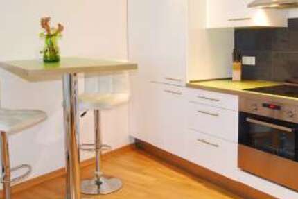 Zimmer Düsseldorf Stadtbezirk 3 - 2 Zimmer, 1.250&euro; | Angebot:26007197