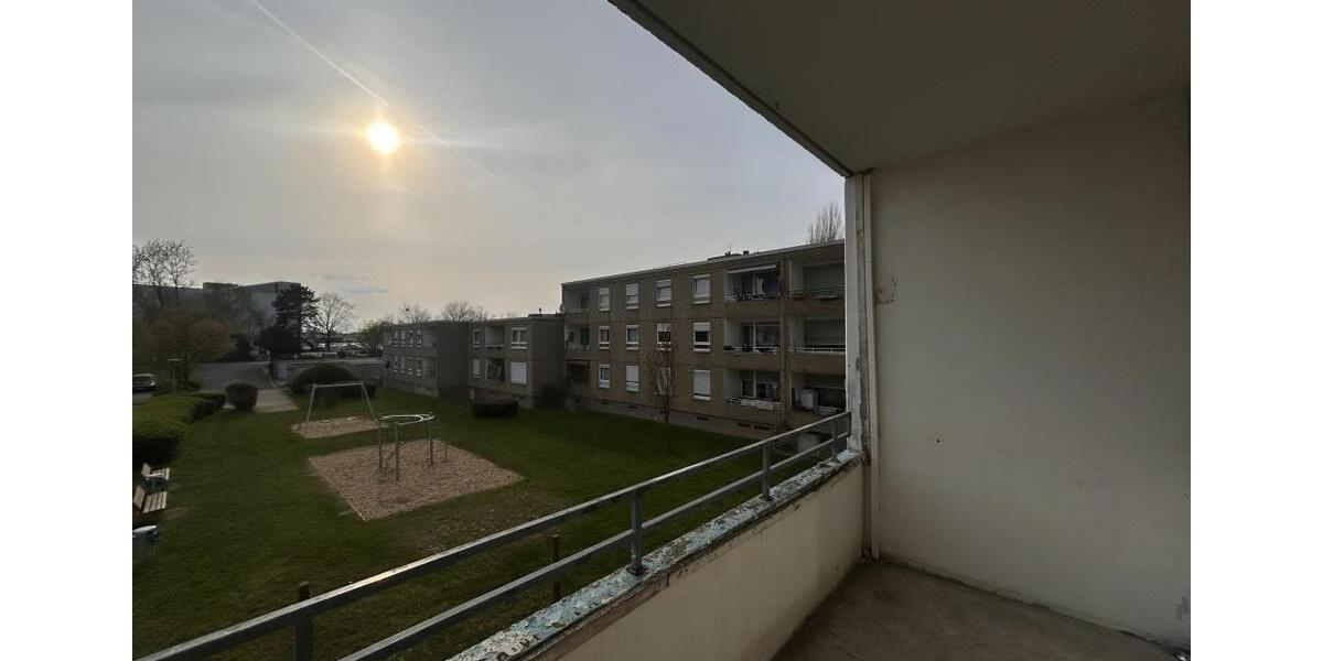 Etagenwohnung Neuss Erfttal - 4 Zimmer, 93 m&sup2;, 977&euro; | Angebot:25987542