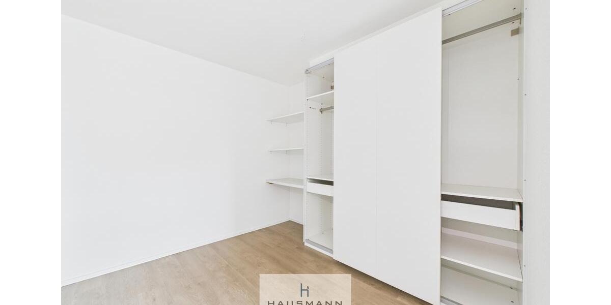 Etagenwohnung Düsseldorf Stadtbezirk 8 - 3 Zimmer, 109 m&sup2;, 1.450&euro; | Angebot:24157205