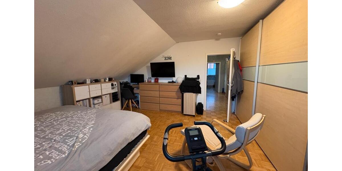 Dachgeschoßwohnung Neukirchen-Vluyn Vluyn - 4 Zimmer, 101 m&sup2;, 269.000&euro; | Angebot:27499796