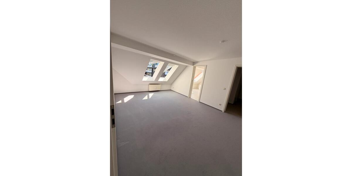 Maisonettenwohnung Düsseldorf Derendorf - 2.5 Zimmer, 114 m&sup2;, 2.457&euro; | Angebot:27537500