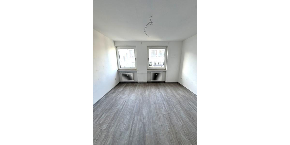 Etagenwohnung Wuppertal Gemarkung Barmen - 3 Zimmer, 80 m&sup2;, 680&euro; | Angebot:25807074