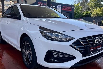 Hyundai i30 221.715 km 8.300 &euro; Düsseldorf 40589