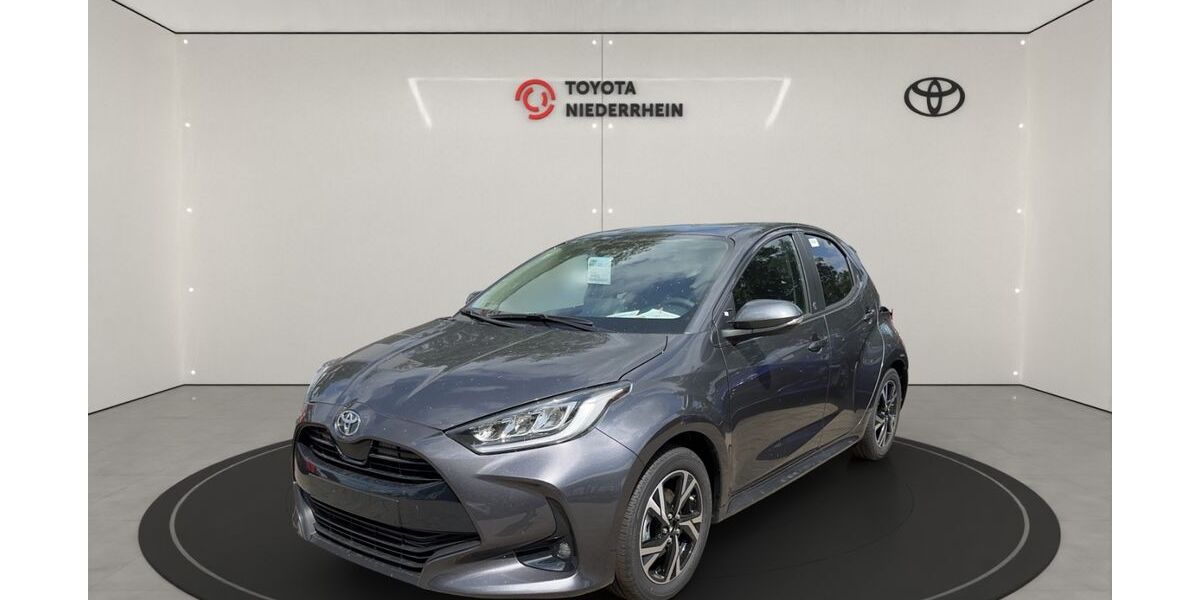 Toyota Yaris 2.500 km 25.250 &euro; Krefeld 47809