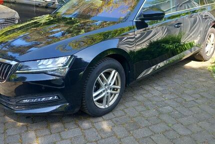 Skoda Superb 146.000 km 17.990 &euro; Leichlingen 42799