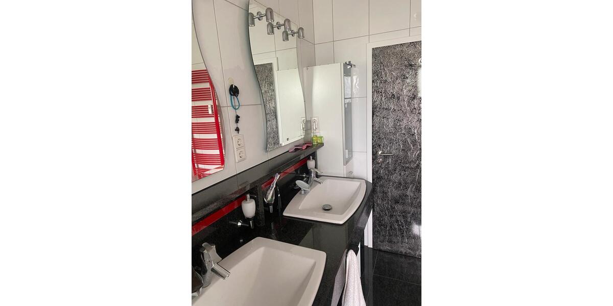 Etagenwohnung Krefeld Benrad - 2 Zimmer, 89 m&sup2;, 210.000&euro; | Angebot:25895083