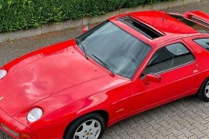 Porsche 928 214.000 km 22.500 &euro; Solingen 42651