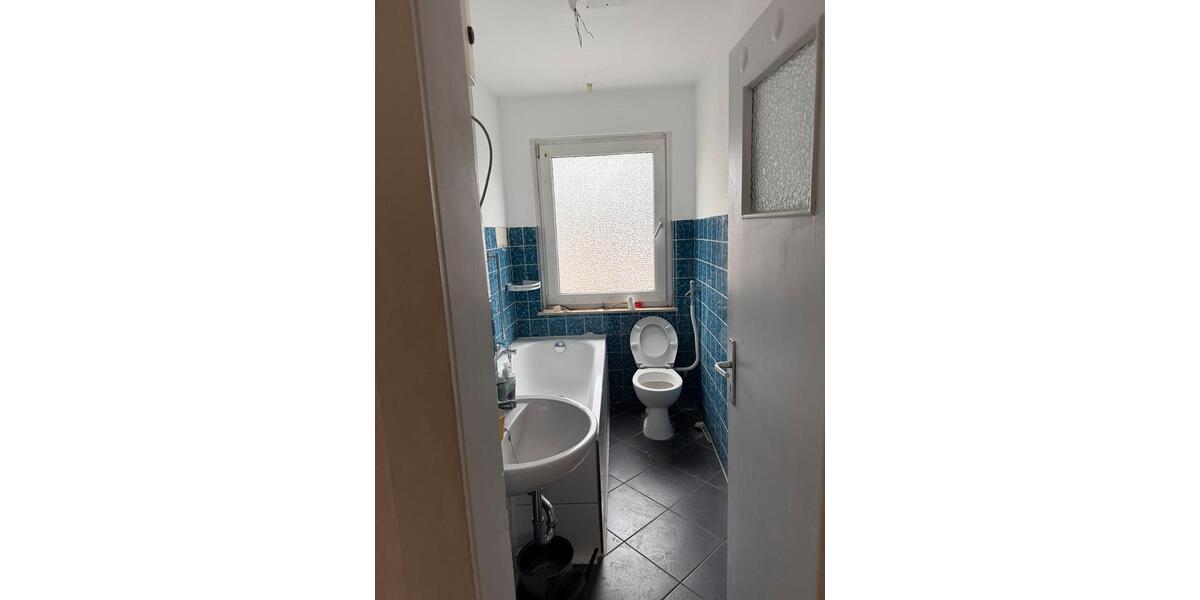 Etagenwohnung Duisburg Duisburg-Mitte - 4 Zimmer, 60 m&sup2;, 750&euro; | Angebot:26031711