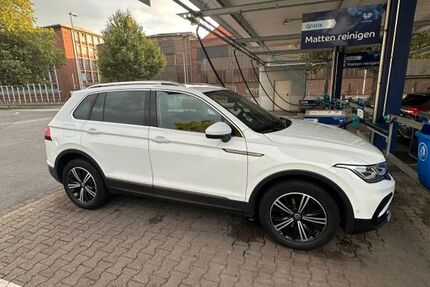 VW Tiguan 141.000 km 24.600 &euro; Mülheim an der Ruhr 45476