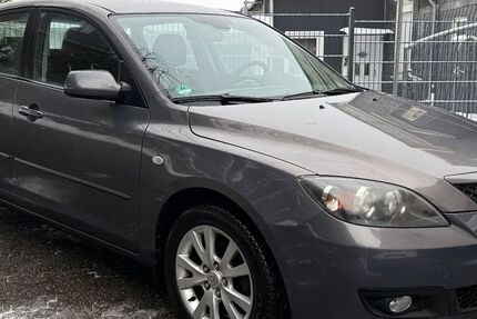 Mazda 3 177.000 km 3.200 &euro; Remscheid 42855