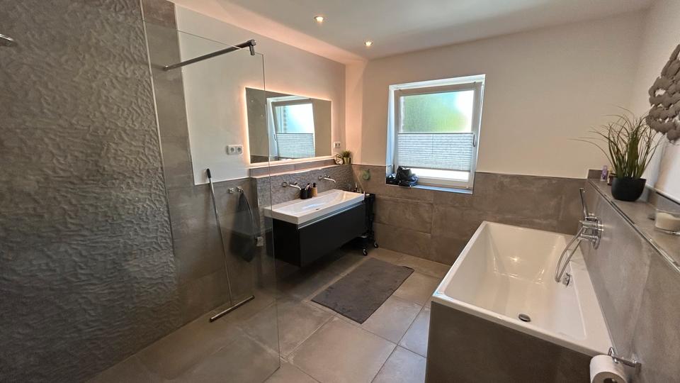 Doppelhaushälfte Oberhausen Schmachtendorf - 4 Zimmer, 149 m&sup2;, 699.000&euro; | Angebot:27199314
