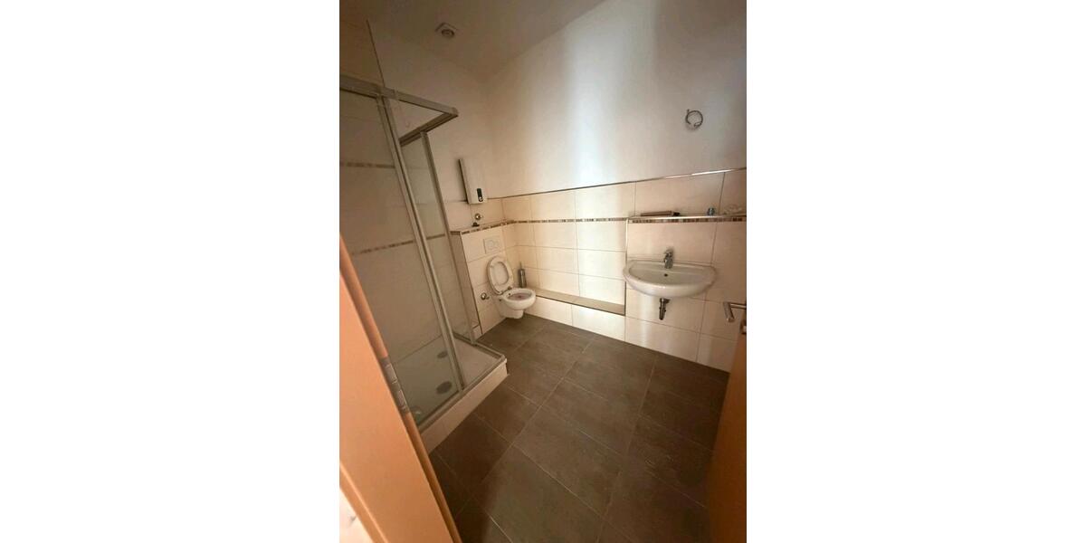 Erdgeschoßwohnung Oberhausen Schmachtendorf - 3 Zimmer, 75 m&sup2;, 750&euro; | Angebot:27549201