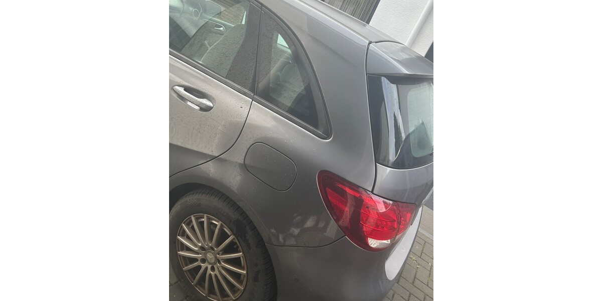 Mercedes-Benz B 180 220.000 km 9.000 &euro; Essen 45121