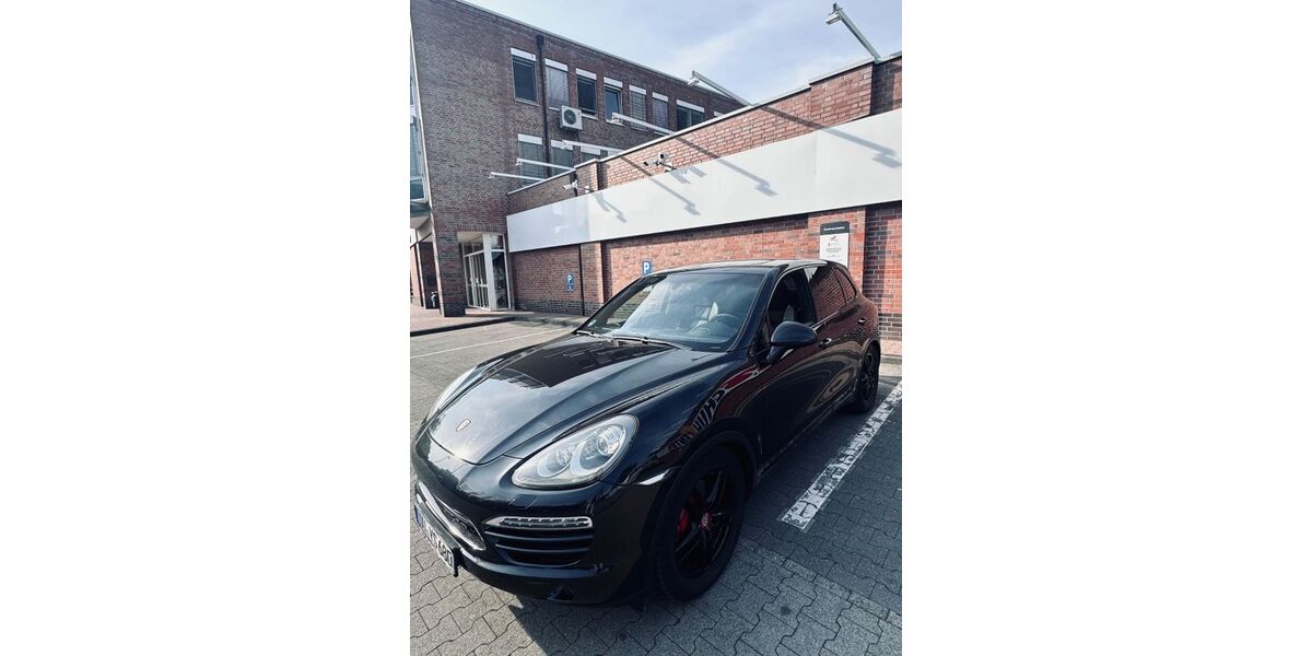 Porsche Cayenne 287.000 km 17.500 &euro; Düsseldorf 40470