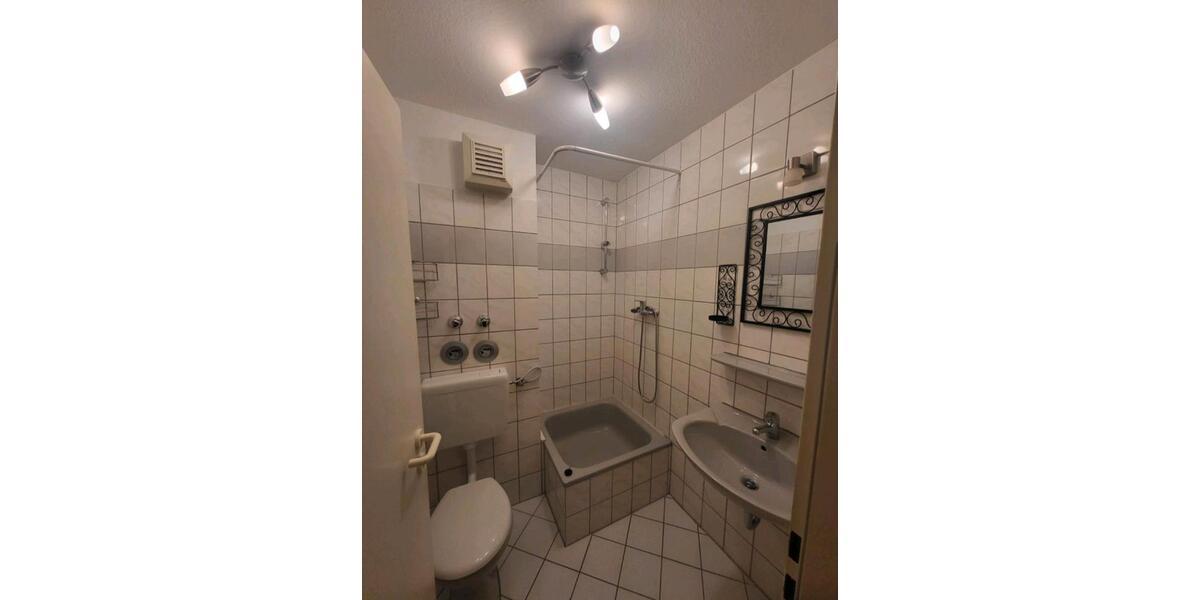 Erdgeschoßwohnung Wuppertal Elberfeld - 1 Zimmer, 28 m&sup2;, 730&euro; | Angebot:25935344