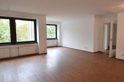 Wohnung Düsseldorf Stadtbezirk 2 - 3 Zimmer, 1.750&euro; | Angebot:17972121