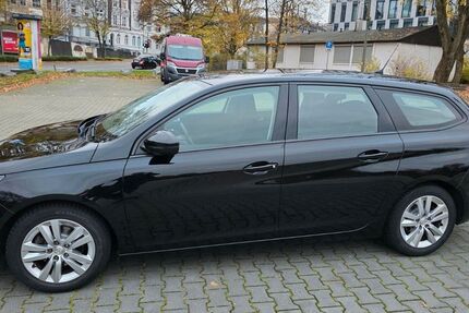 Peugeot 308 155.000 km 7.995 &euro; Wuppertal 42283