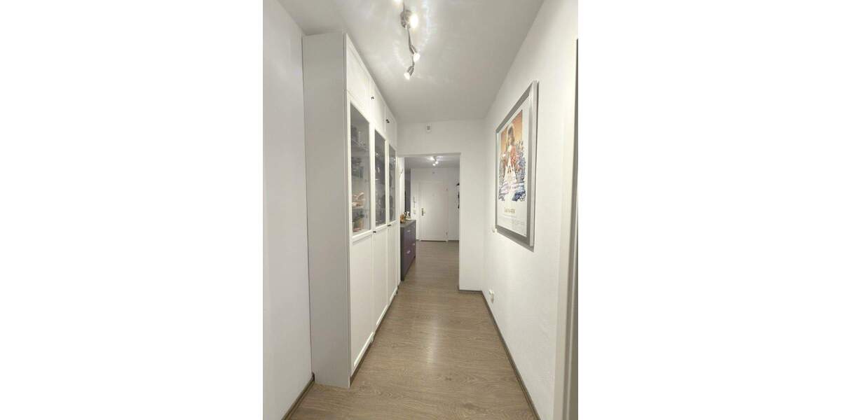 Etagenwohnung Oberhausen Altstadt-Mitte - 3 Zimmer, 113 m&sup2;, 945&euro; | Angebot:25748239