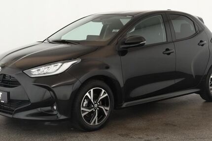 Toyota Yaris 12.600 km 22.684 &euro; Neuss 41464