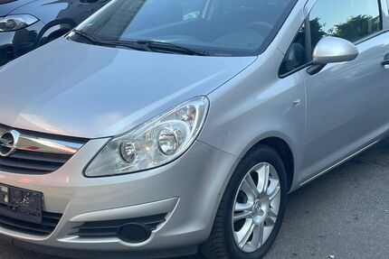 Opel Corsa 90.566 km 3.950 &euro; Krefeld 47799