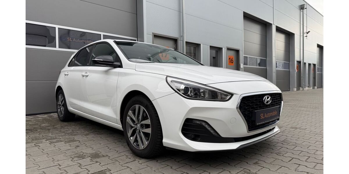 Hyundai i30 41.802 km 12.995 &euro; Willich 47877