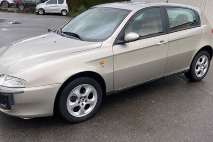 Alfa Romeo 147 41.700 km 5.999 &euro; Remscheid 42855