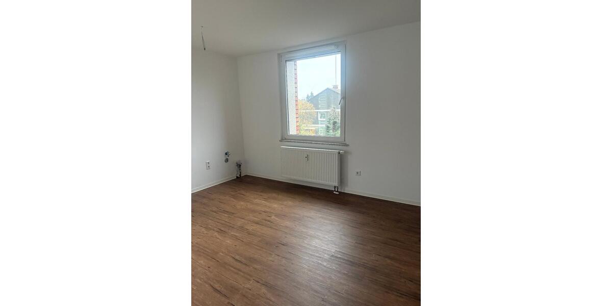 Etagenwohnung Duisburg Walsum - 3 Zimmer, 84 m&sup2;, 735&euro; | Angebot:24862655