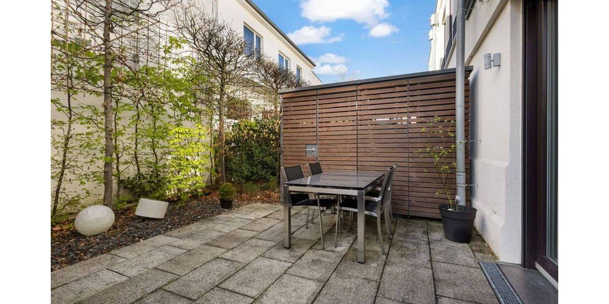 Reihenmittelhaus Düsseldorf Pempelfort - 4 Zimmer, 225 m&sup2;, 1.800.000&euro; | Angebot:25997196