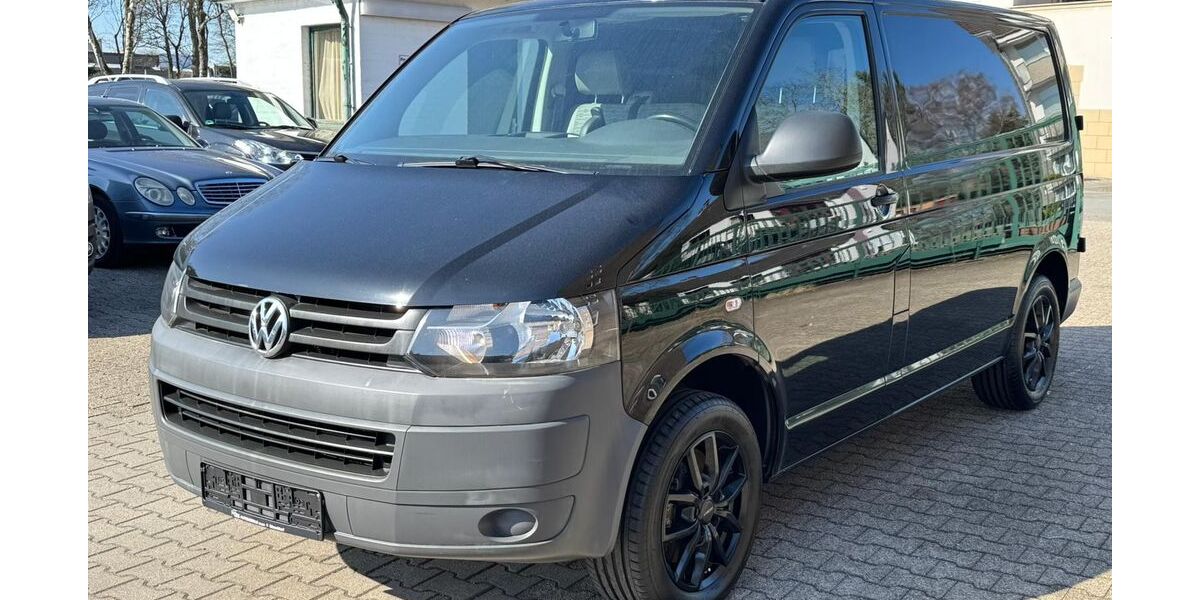VW T5 Transporter 123.000 km 13.700 &euro; Düsseldorf 40599