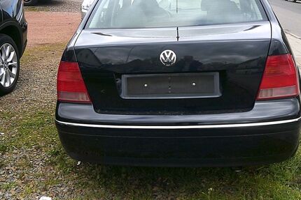 VW Bora 129.800 km 3.900 &euro; Grevenbroich 41516