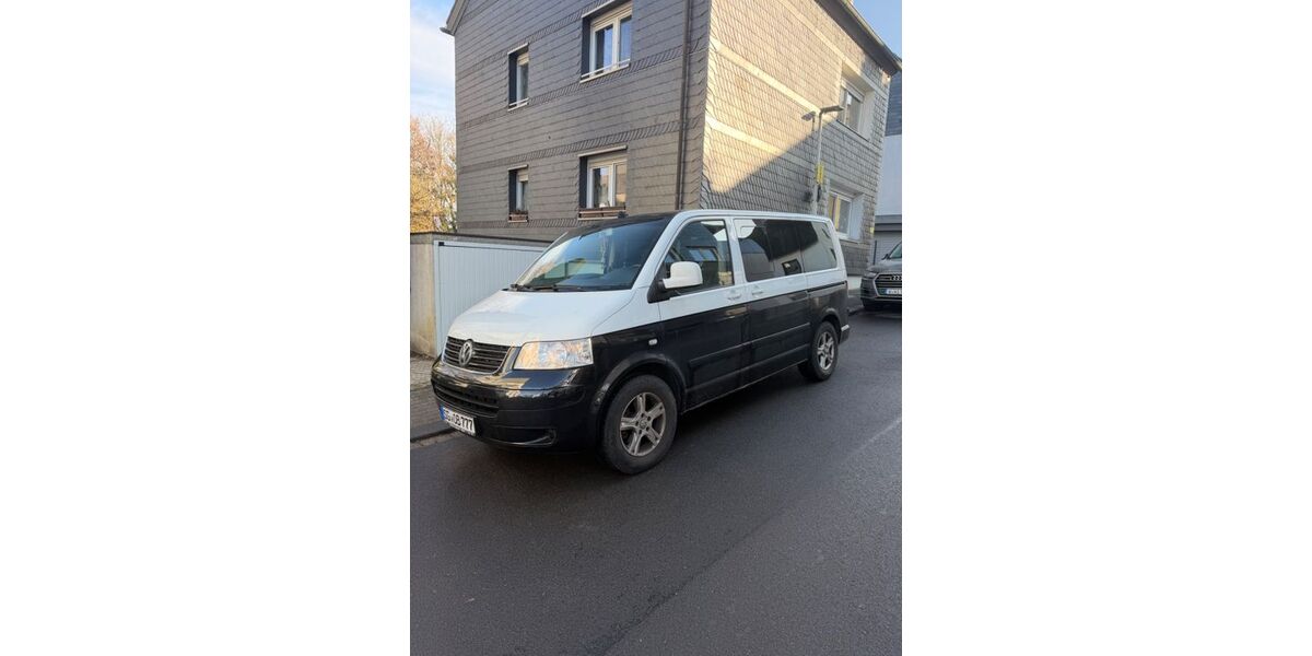 VW T5 Multivan 355.000 km 6.999 &euro; Solingen 42651
