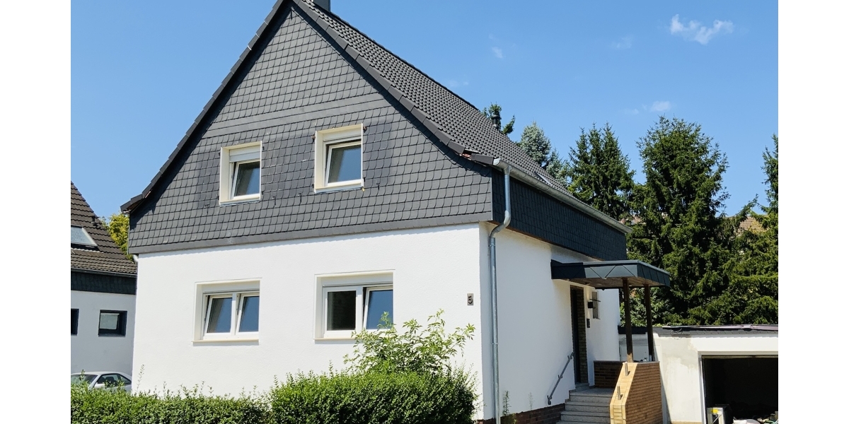Einfamilienhaus mit 5 Zimmern und 2 Bädern, großem Garten ideal für Familien. Komplett saniert! - Einfamilienhaus Düsseldorf / Rath Rath | Angebot:27190569
