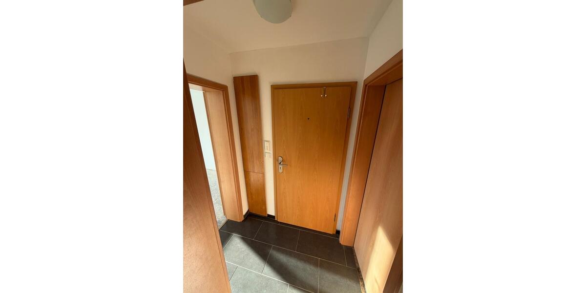 Etagenwohnung Duisburg Mittelmeiderich - 1 Zimmer, 40 m&sup2;, 370&euro; | Angebot:26444540