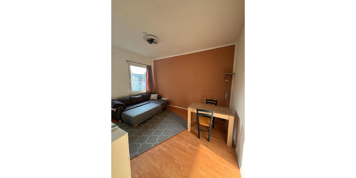 Etagenwohnung Essen Stadtbezirk VI - 2 Zimmer, 50 m&sup2;, 700&euro; | Angebot:25637304