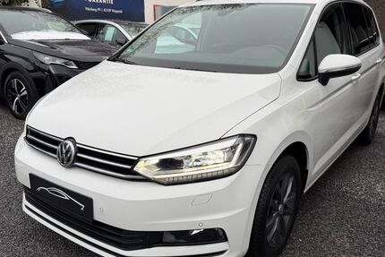 VW Touran 65.168 km 23.950 &euro; Wuppertal 42109