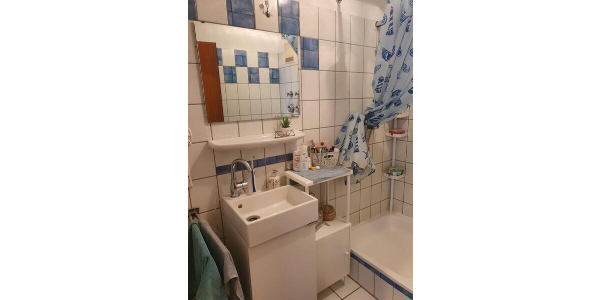 Dachgeschoßwohnung Düsseldorf Stadtbezirk 8 - 2 Zimmer, 42 m&sup2;, 580&euro; | Angebot:26423157