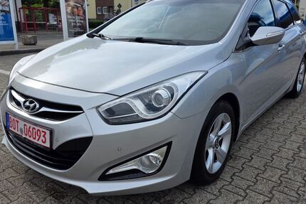 Hyundai i40 138.209 km 8.499 &euro; Bottrop 46238
