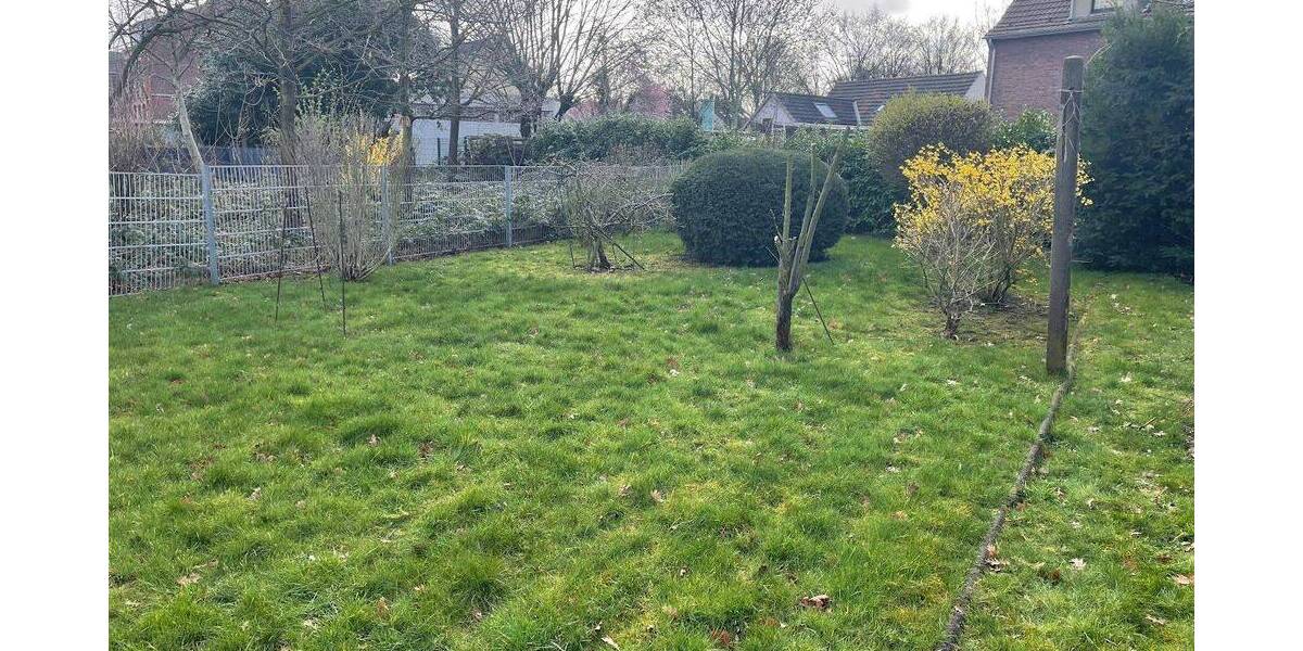 Etagenwohnung Duisburg Röttgersbach - 2 Zimmer, 82 m&sup2;, 758&euro; | Angebot:26572994