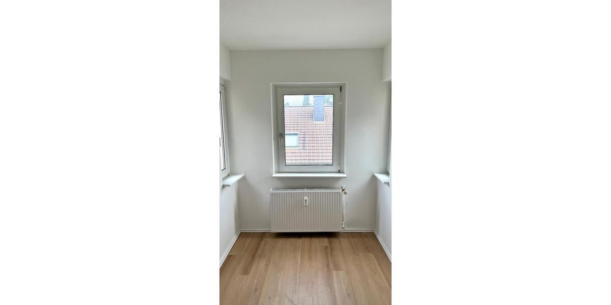 Dachgeschoßwohnung Wuppertal Gemarkung Langerfeld - 3 Zimmer, 84 m&sup2;, 750&euro; | Angebot:25253835