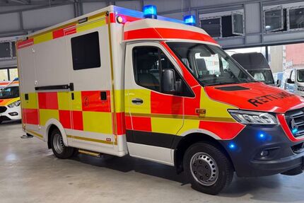 Mercedes-Benz Sprinter 254.000 km 31.900 &euro; Gelsenkirchen 45879